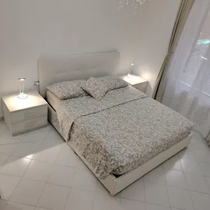 savona-sea-house.hotelitalianriviera.com/